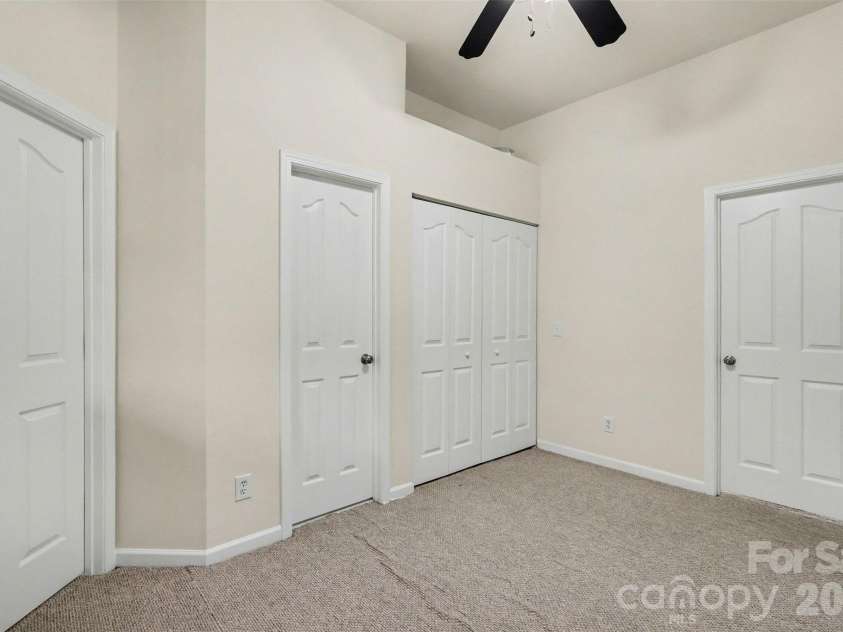 16914 Commons Creek Drive, Charlotte, NC 28277.  MLS# CAR4364676, YatesRealty ID 10512. Loft with ample storage