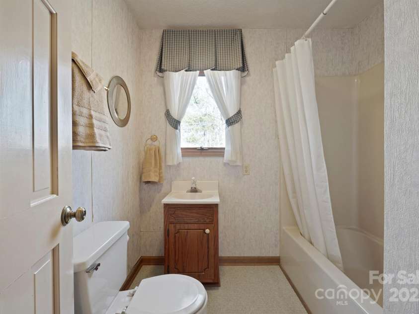 2076 Jay Clark Road, Morganton, NC 28655.  MLS# CAR4218348, YatesRealty ID 10513. 