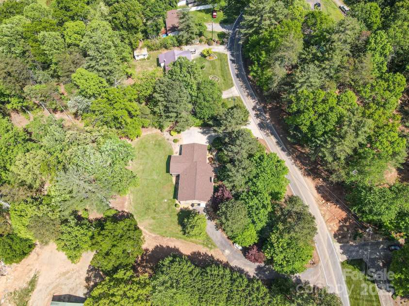 2076 Jay Clark Road, Morganton, NC 28655.  MLS# CAR4218348, YatesRealty ID 10513. 