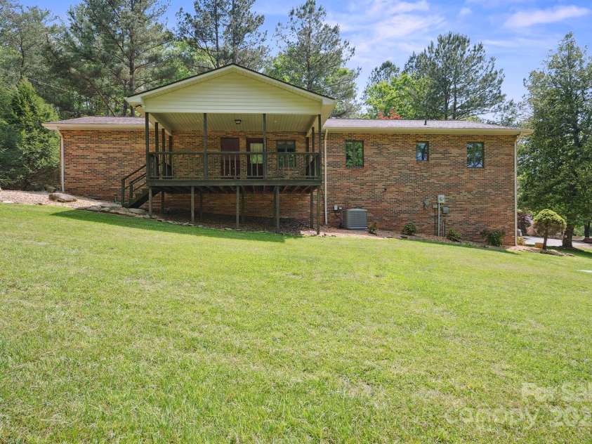 2076 Jay Clark Road, Morganton, NC 28655.  MLS# CAR4218348, YatesRealty ID 10513. 