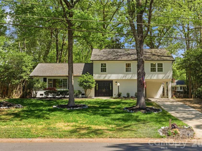 6523 Tall Oaks Trail, Charlotte, NC 28210.  MLS# CAR4366481, YatesRealty ID 10513. 