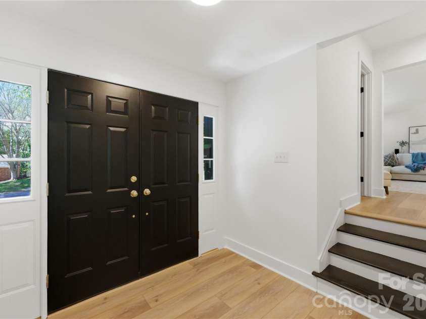 6523 Tall Oaks Trail, Charlotte, NC 28210.  MLS# CAR4366481, YatesRealty ID 10513. 