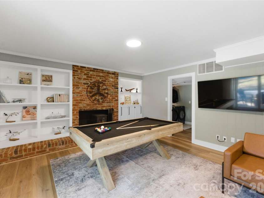 6523 Tall Oaks Trail, Charlotte, NC 28210.  MLS# CAR4366481, YatesRealty ID 10513. 