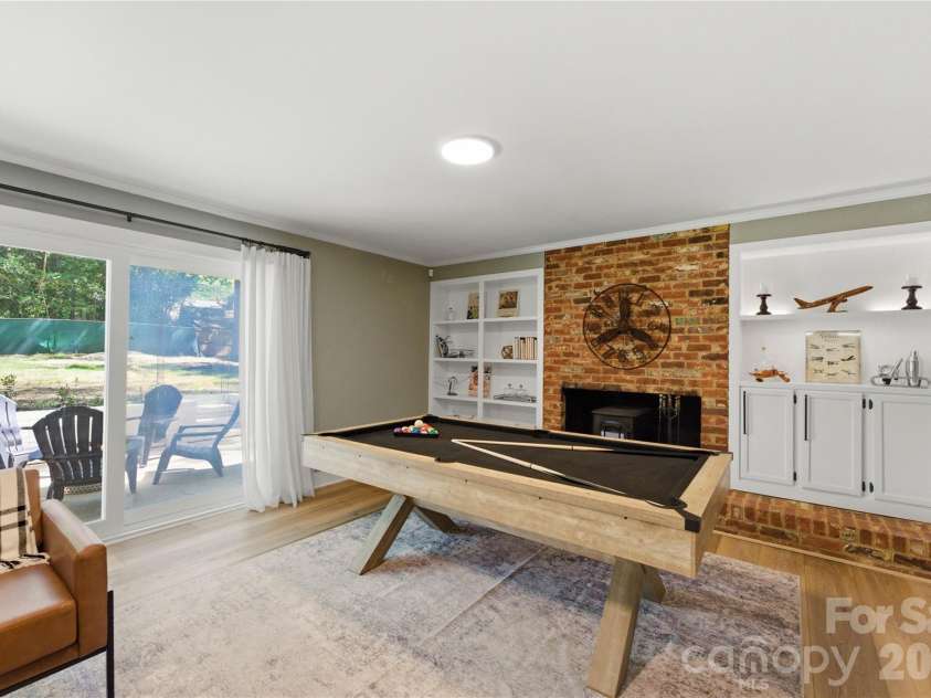 6523 Tall Oaks Trail, Charlotte, NC 28210.  MLS# CAR4366481, YatesRealty ID 10513. 