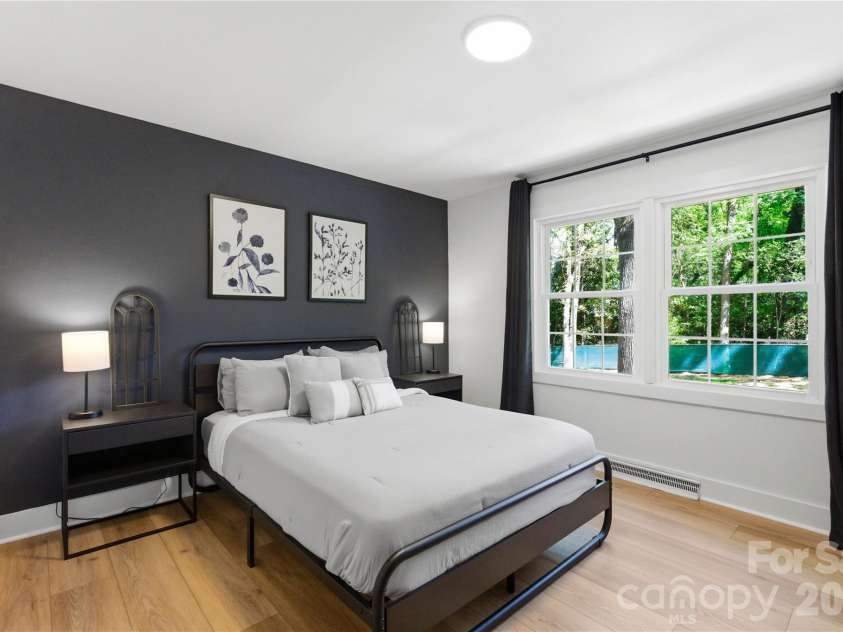 6523 Tall Oaks Trail, Charlotte, NC 28210.  MLS# CAR4366481, YatesRealty ID 10513. 