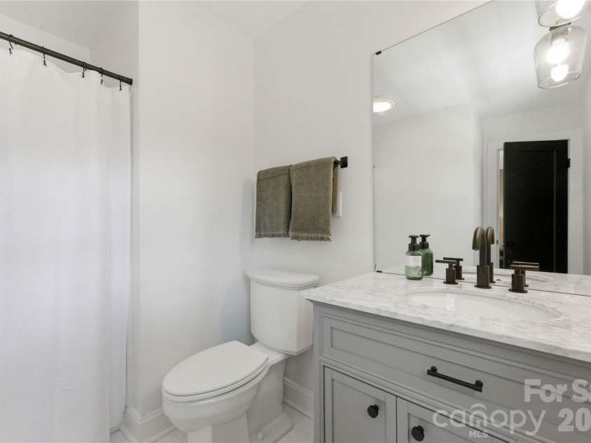6523 Tall Oaks Trail, Charlotte, NC 28210.  MLS# CAR4366481, YatesRealty ID 10513. 