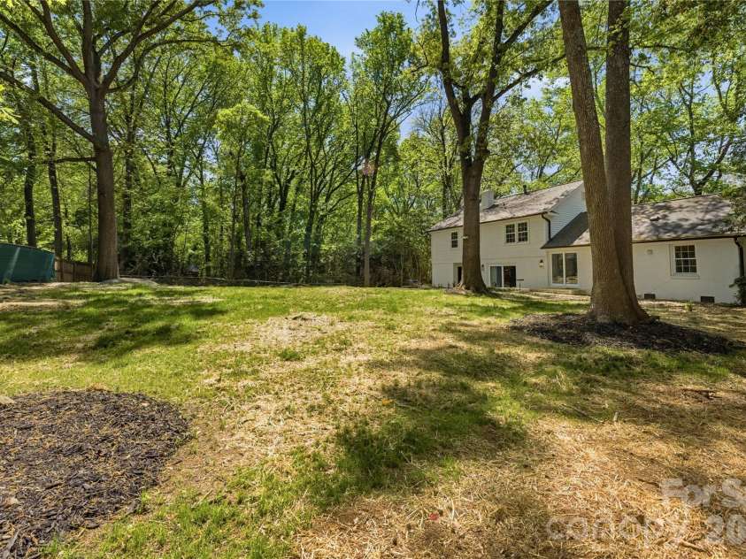 6523 Tall Oaks Trail, Charlotte, NC 28210.  MLS# CAR4366481, YatesRealty ID 10513. 