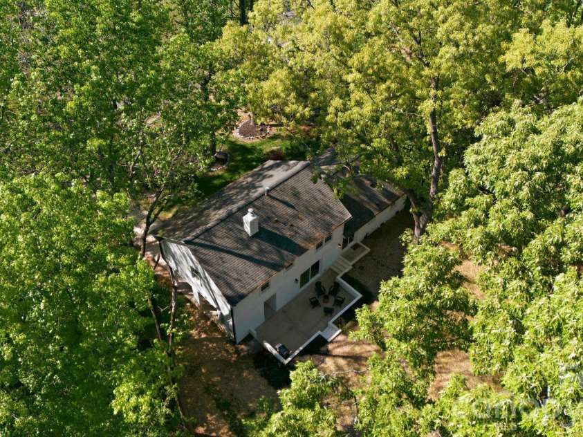 6523 Tall Oaks Trail, Charlotte, NC 28210.  MLS# CAR4366481, YatesRealty ID 10513. 