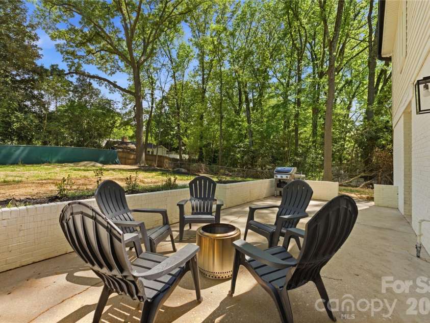 6523 Tall Oaks Trail, Charlotte, NC 28210.  MLS# CAR4366481, YatesRealty ID 10513. 