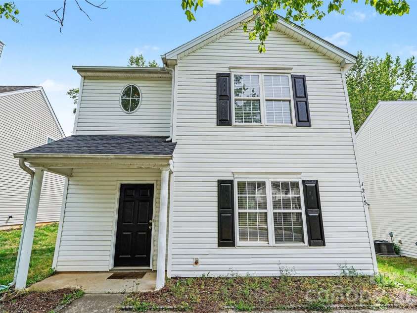 1215 Mcallister Drive, Charlotte, NC 28216.  MLS# CAR4367295, YatesRealty ID 10514. 