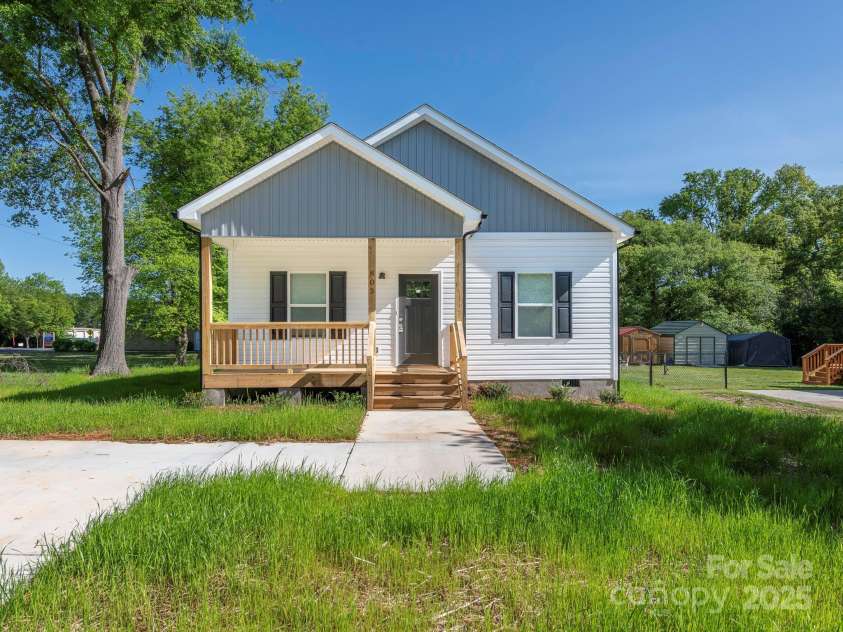 803 Blackmon Street, Rock Hill, SC 29730.  MLS# CAR4247954, YatesRealty ID 10514. 