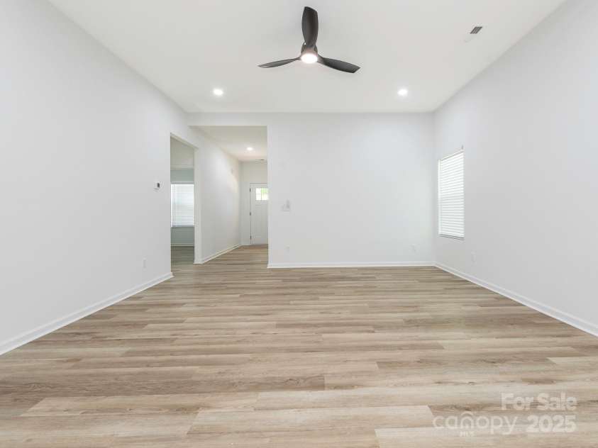 803 Blackmon Street, Rock Hill, SC 29730.  MLS# CAR4247954, YatesRealty ID 10514. 