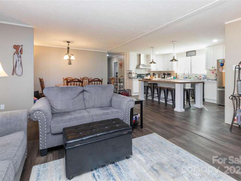 14 Pyrite Way, Asheville, NC 28806.  MLS# CAR4218589, YatesRealty ID 10515. 