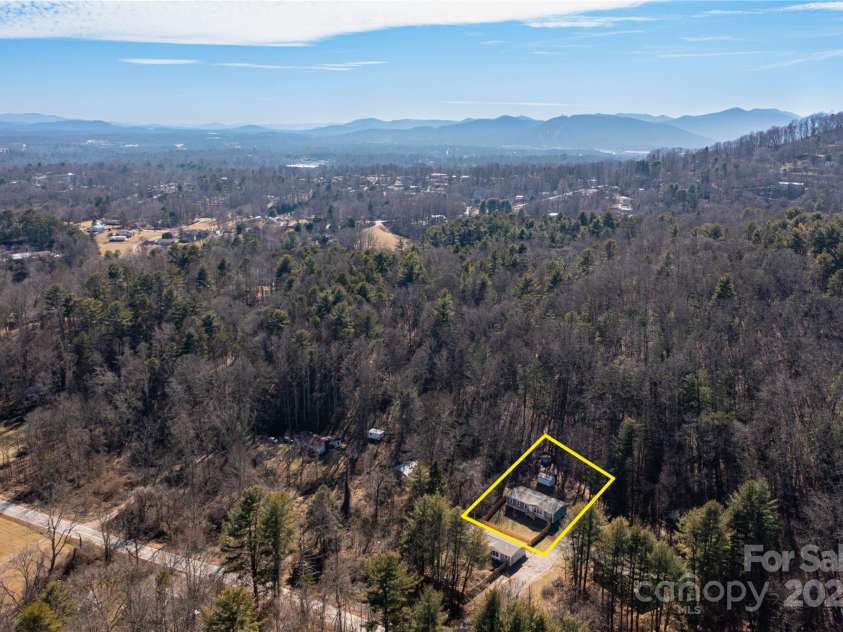 14 Pyrite Way, Asheville, NC 28806.  MLS# CAR4218589, YatesRealty ID 10515. 