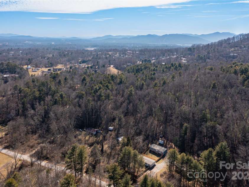 14 Pyrite Way, Asheville, NC 28806.  MLS# CAR4218589, YatesRealty ID 10515. 
