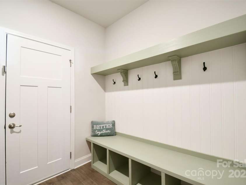 221 Mountain Island Drive, Statesville, NC 28677.  MLS# CAR4244887, YatesRealty ID 10516. 