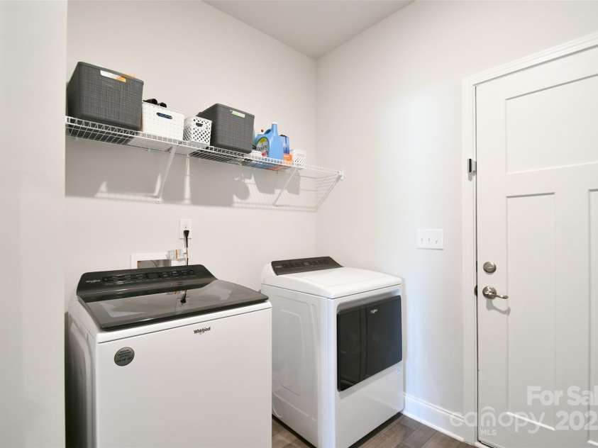 221 Mountain Island Drive, Statesville, NC 28677.  MLS# CAR4244887, YatesRealty ID 10516. 