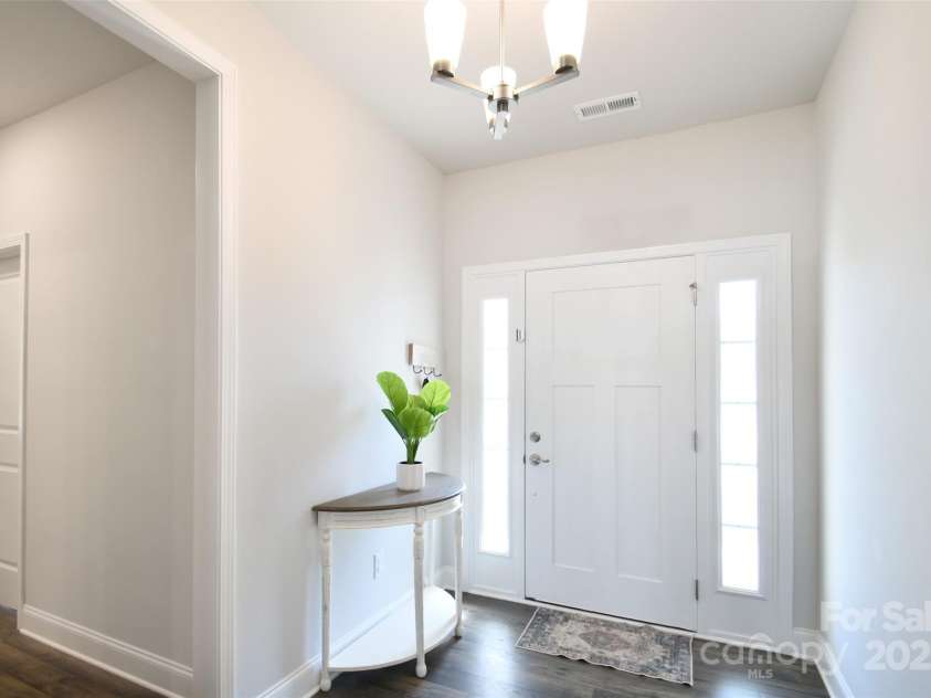 221 Mountain Island Drive, Statesville, NC 28677.  MLS# CAR4244887, YatesRealty ID 10516. 