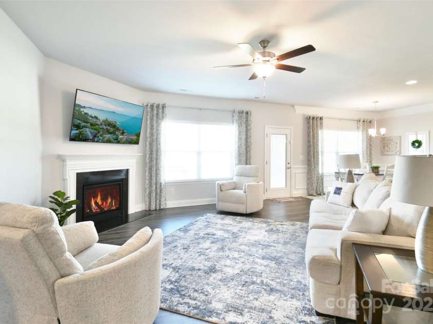 221 Mountain Island Drive, Statesville, NC 28677.  MLS# CAR4244887, YatesRealty ID 10516. 