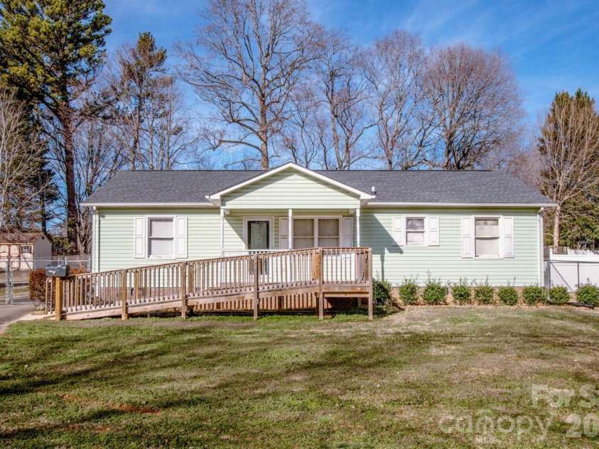 305 Keller Street, China Grove, NC 28023.  MLS# CAR4352151, YatesRealty ID 10516. 