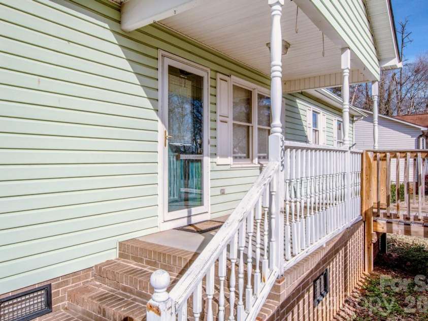 305 Keller Street, China Grove, NC 28023.  MLS# CAR4352151, YatesRealty ID 10516. 
