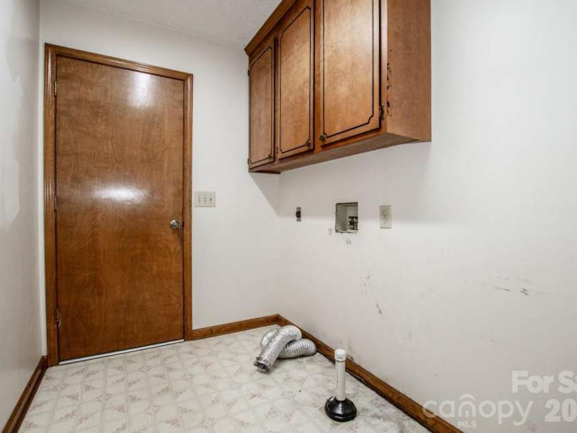 305 Keller Street, China Grove, NC 28023.  MLS# CAR4352151, YatesRealty ID 10516. 