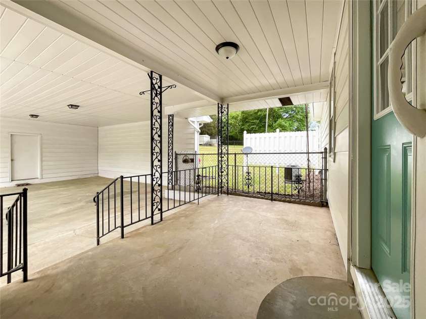 109 Georgia Belle Avenue, Belmont, NC 28012.  MLS# CAR4247616, YatesRealty ID 10517. 