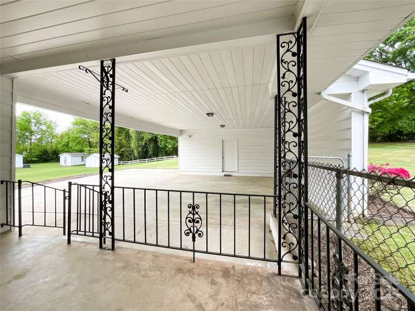 109 Georgia Belle Avenue, Belmont, NC 28012.  MLS# CAR4247616, YatesRealty ID 10517. 