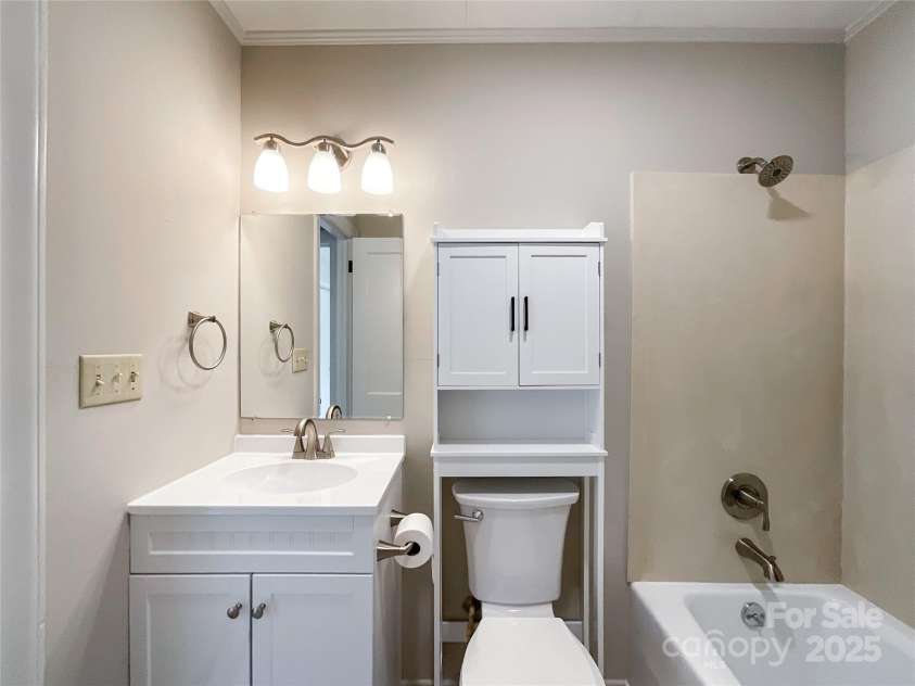 109 Georgia Belle Avenue, Belmont, NC 28012.  MLS# CAR4247616, YatesRealty ID 10517. 