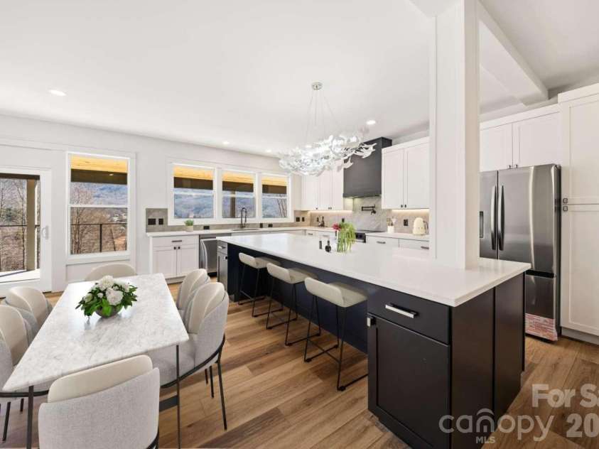 331 Silent Forest Drive, Canton, NC 28716.  MLS# CAR4314878, YatesRealty ID 10517. 