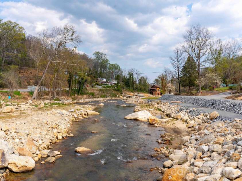 306 Southside Drive, Chimney Rock, NC 28720.  MLS# CAR4365604, YatesRealty ID 10518. 