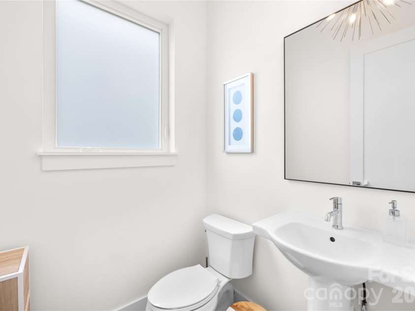1627 Rama Road, Charlotte, NC 28211.  MLS# CAR4287612, YatesRealty ID 10519. 