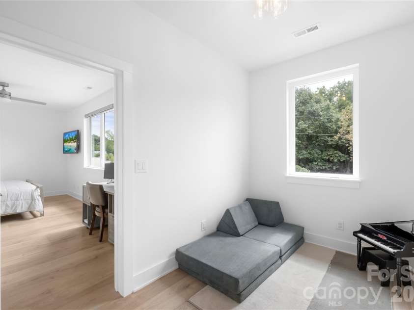 1627 Rama Road, Charlotte, NC 28211.  MLS# CAR4287612, YatesRealty ID 10519. 