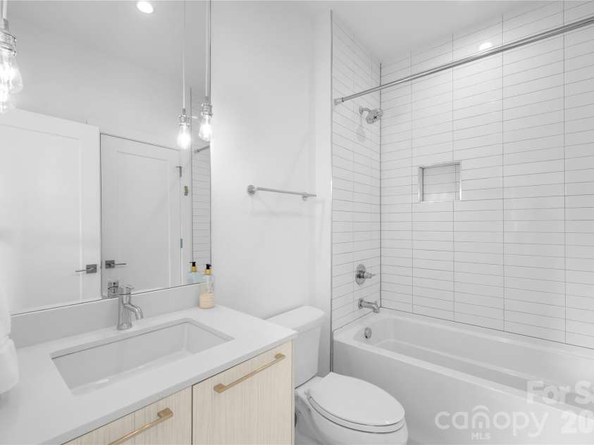 1627 Rama Road, Charlotte, NC 28211.  MLS# CAR4287612, YatesRealty ID 10519. 