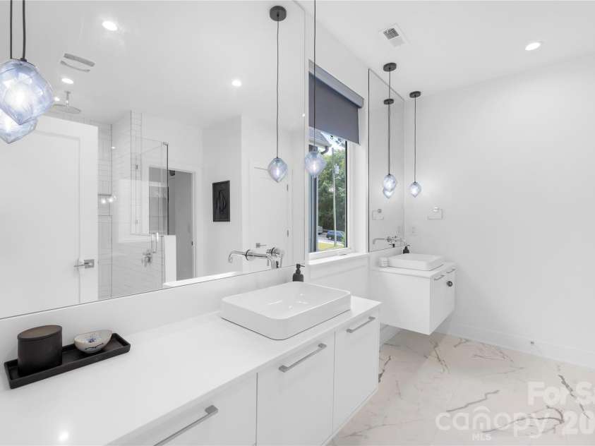 1627 Rama Road, Charlotte, NC 28211.  MLS# CAR4287612, YatesRealty ID 10519. 