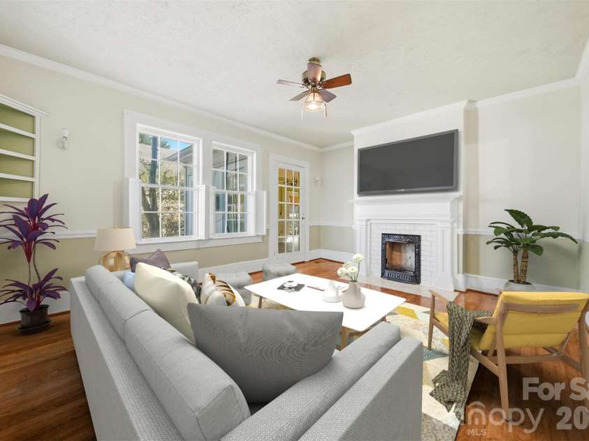 1010 College Avenue, Lenoir, NC 28645.  MLS# CAR4381290, YatesRealty ID 1052. 