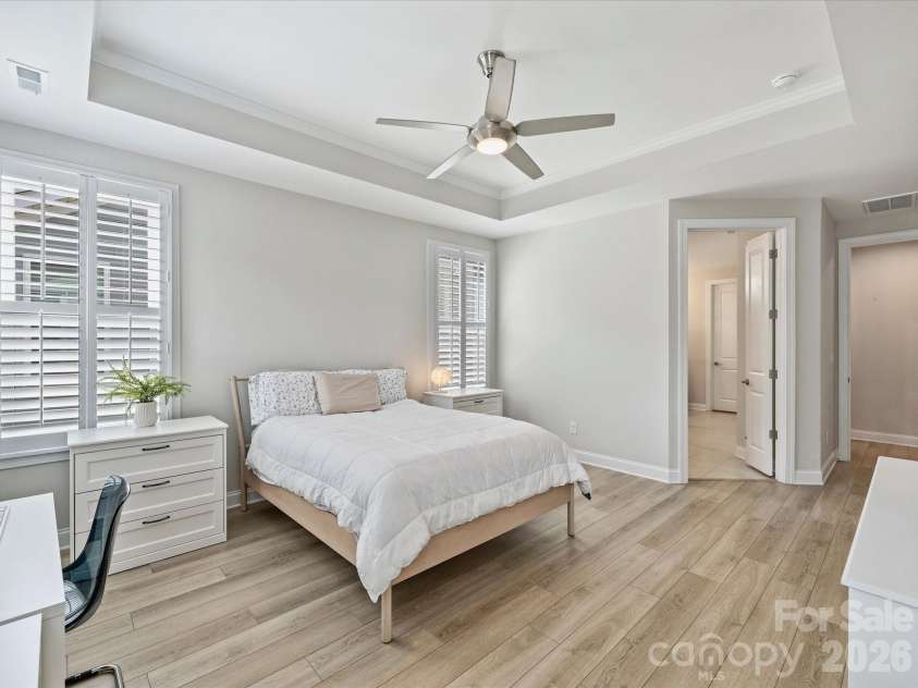 10404 Superb Lane, Charlotte, NC 28215.  MLS# CAR4365905, YatesRealty ID 10520. Primary bedroom