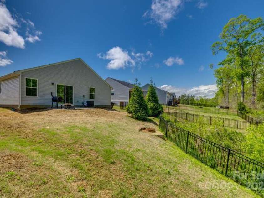4503 Hunton Dale Road, Concord, NC 28027.  MLS# CAR4241680, YatesRealty ID 10520. 