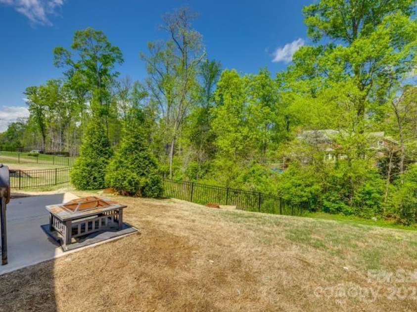 4503 Hunton Dale Road, Concord, NC 28027.  MLS# CAR4241680, YatesRealty ID 10520. 