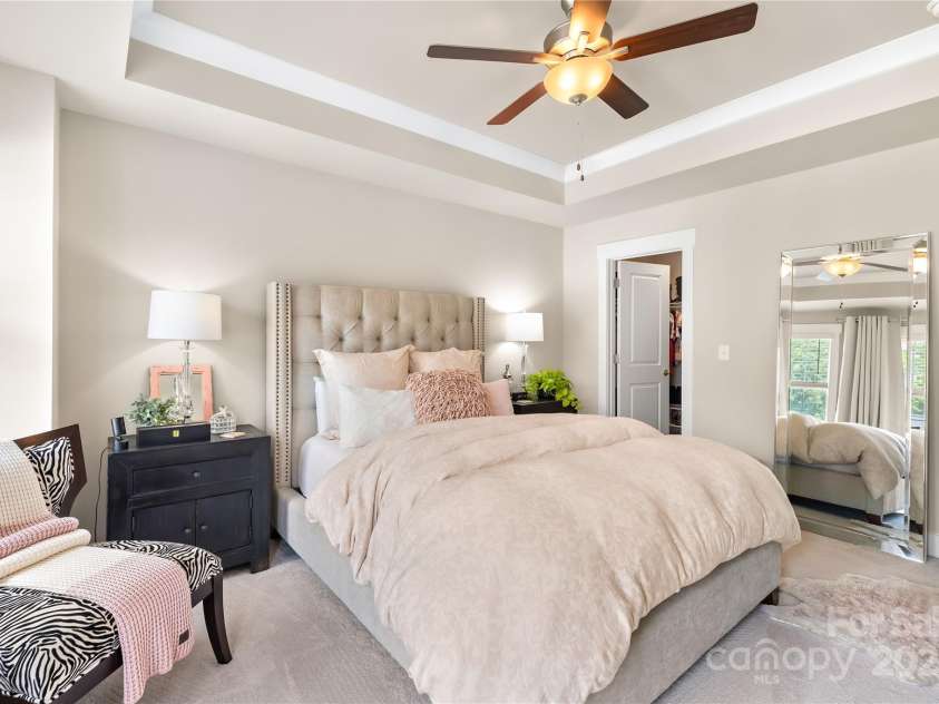 546 Amalfi Drive, Davidson, NC 28036.  MLS# CAR4285038, YatesRealty ID 10521. 