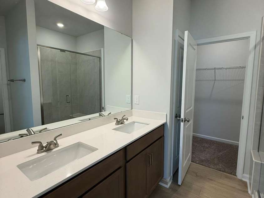 6332 Abelia Avenue, Charlotte, NC 28269.  MLS# CAR4362637, YatesRealty ID 10521. 