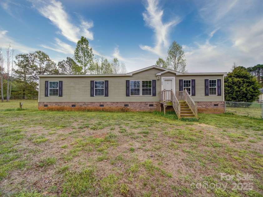 1459 Wehunt Store Road, Cherryville, NC 28021.  MLS# CAR4241612, YatesRealty ID 10523. 