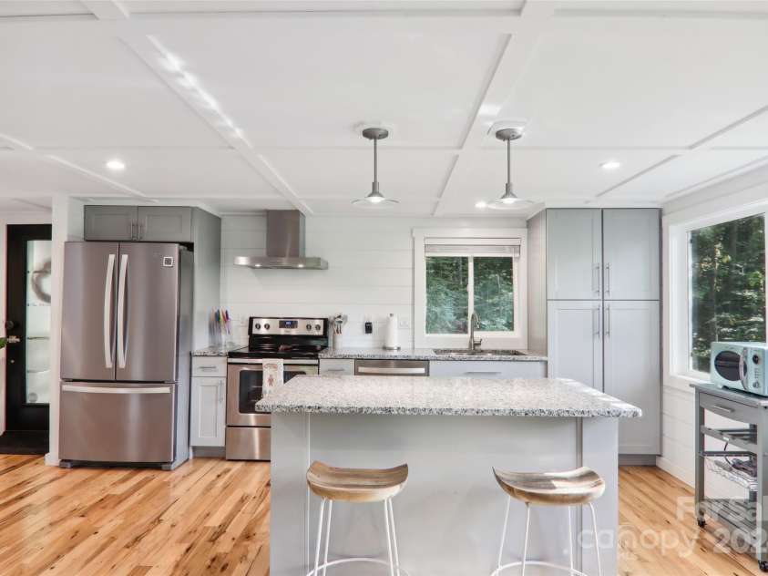 315 Bear Cove Road, Bryson City, NC 28713.  MLS# CAR4196770, YatesRealty ID 10524. 