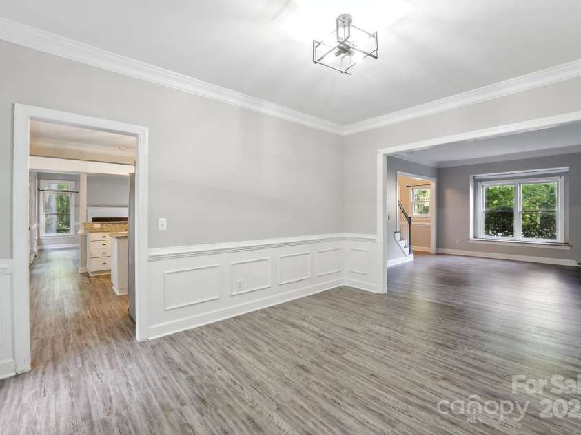 9238 Heritage Woods Place, Charlotte, NC 28269.  MLS# CAR4298360, YatesRealty ID 10525. Dining Room
