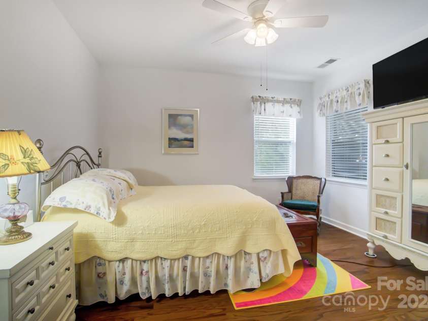 8928 Carneros Creek Road, Charlotte, NC 28214.  MLS# CAR4187090, YatesRealty ID 10527. 