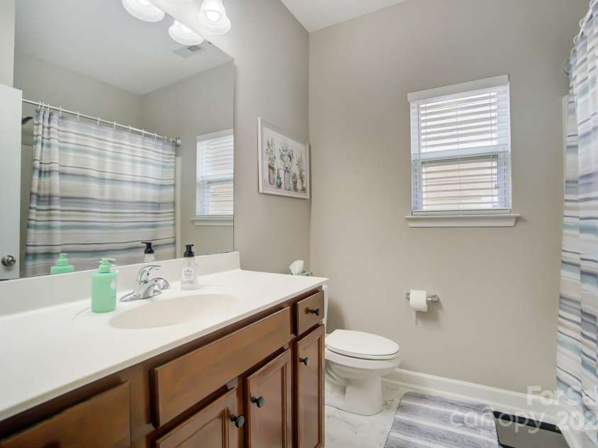 8928 Carneros Creek Road, Charlotte, NC 28214.  MLS# CAR4187090, YatesRealty ID 10527. 