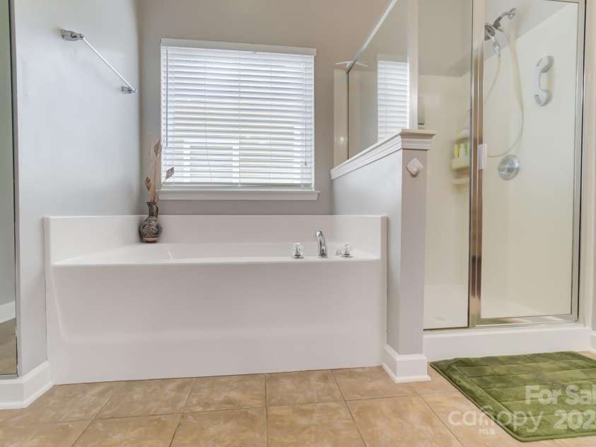 8928 Carneros Creek Road, Charlotte, NC 28214.  MLS# CAR4187090, YatesRealty ID 10527. 