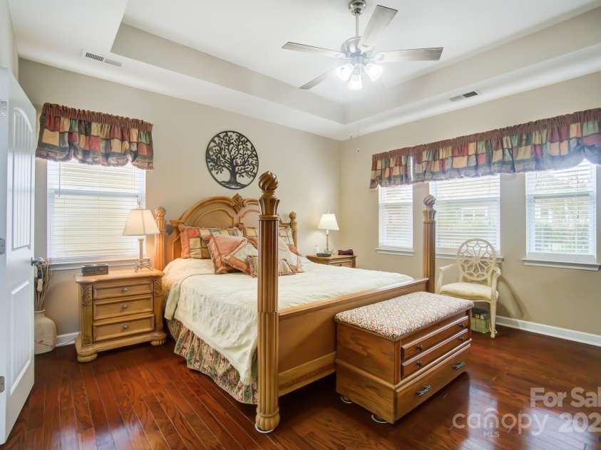 8928 Carneros Creek Road, Charlotte, NC 28214.  MLS# CAR4187090, YatesRealty ID 10527. 