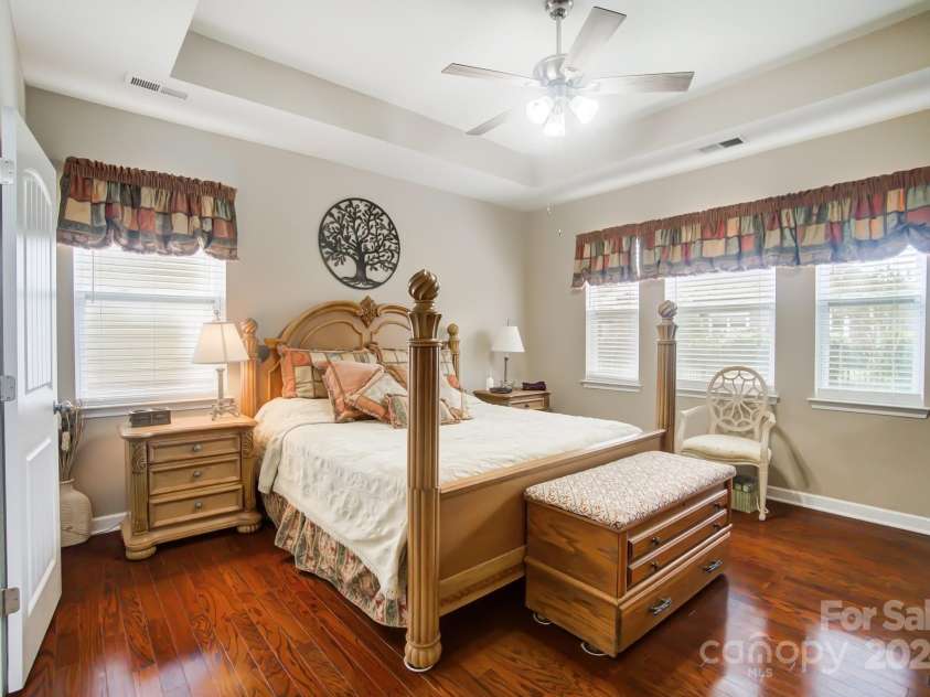 8928 Carneros Creek Road, Charlotte, NC 28214.  MLS# CAR4187090, YatesRealty ID 10527. 