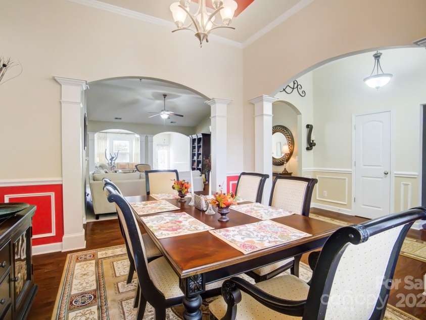 8928 Carneros Creek Road, Charlotte, NC 28214.  MLS# CAR4187090, YatesRealty ID 10527. 